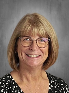 portrait of Dr. Anissa Cravens 